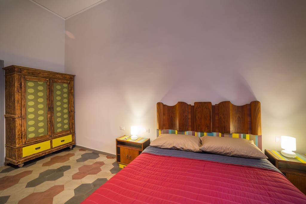 The Foria House By House In Naples Bed & Breakfast Ruang foto
