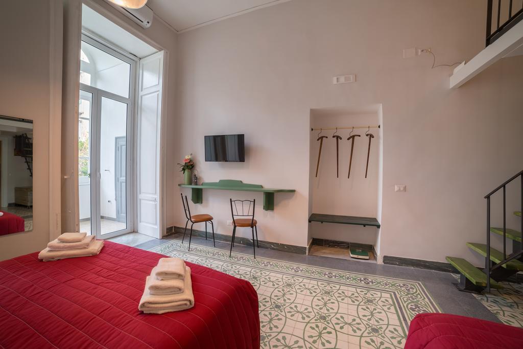 The Foria House By House In Naples Bed & Breakfast Ruang foto